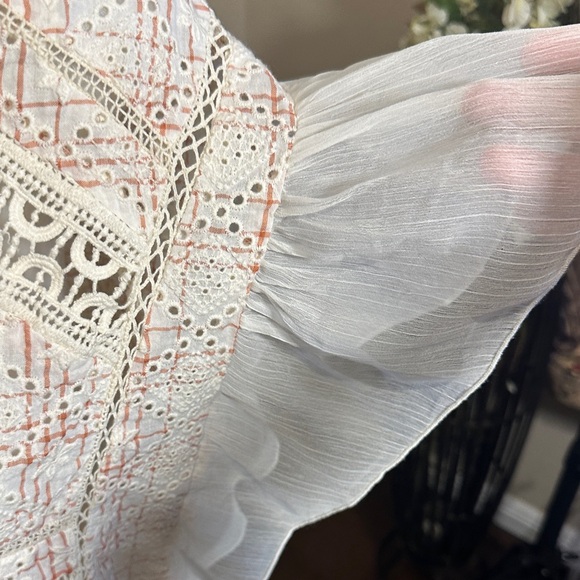 Size Small Anthropologie Boho Lace Peplum Top – Ivory/Cream box 4 - Picture 6 of 13